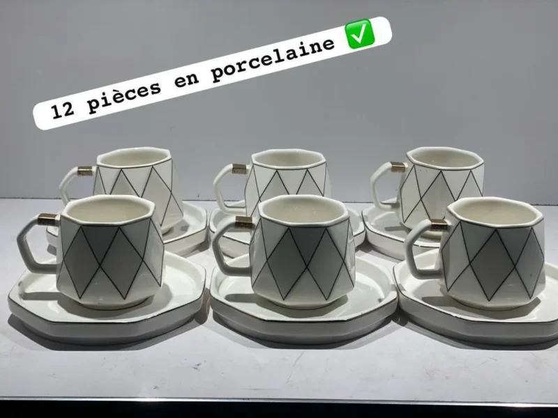 Tasses de 12 pièces en porcelaine